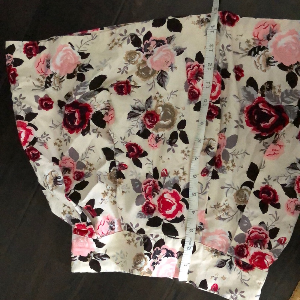 H&M floral skirt - Picture 3 of 4